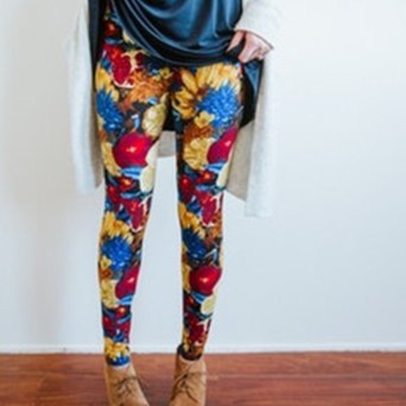 Large Leggings - Picture 2 of 2